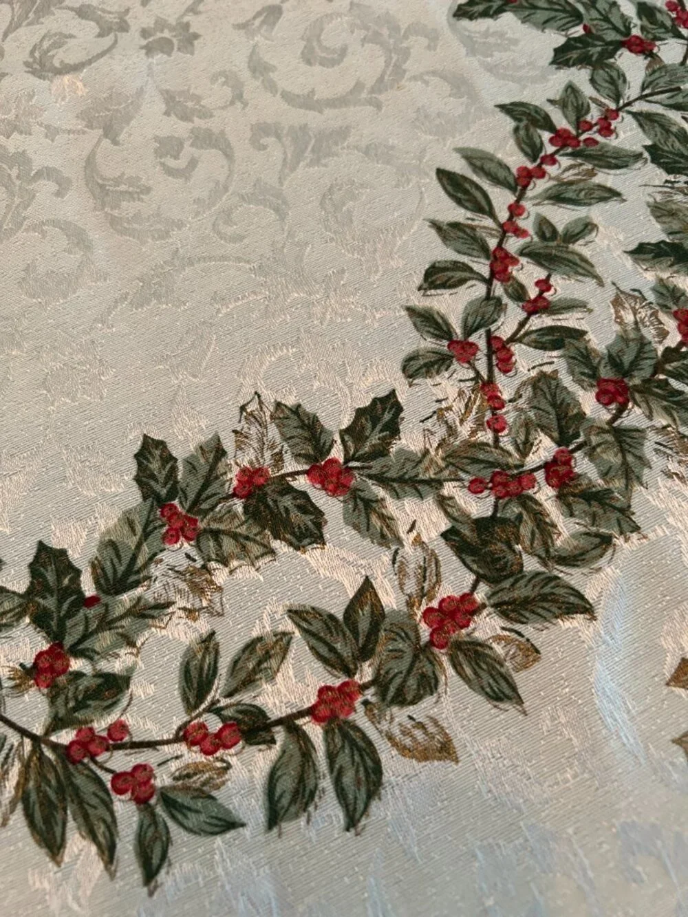 Fashion Industries Christmas Tablecloth 70